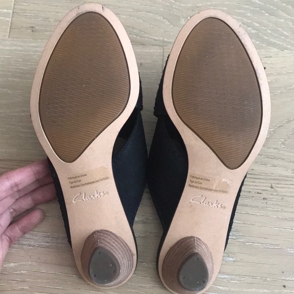 Clarks Size 6.5 - Picture 4 of 6